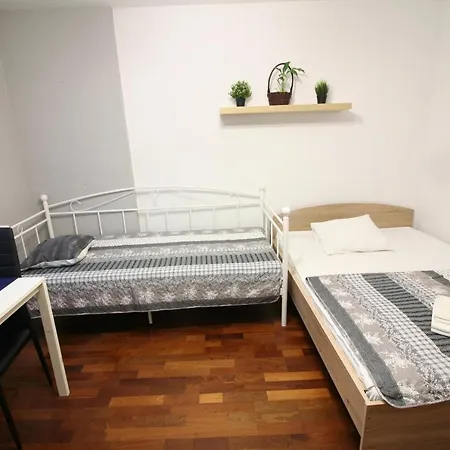 Apartman Twarda Varsó